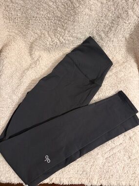 ALO Yoga Dark Grey High-Waist Performance Leggings